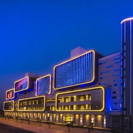 Hotel Avaante Ahmedabad Formerly Known As The Orchid Hotel Luaran gambar