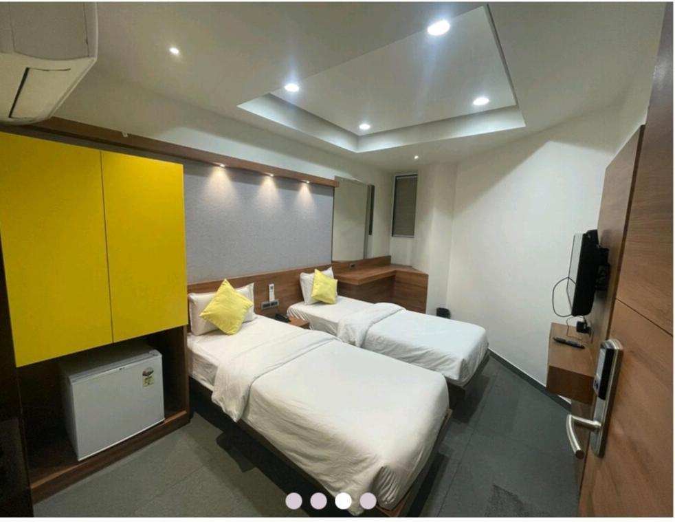 Hotel Avaante Ahmedabad Formerly Known As The Orchid Hotel Luaran gambar