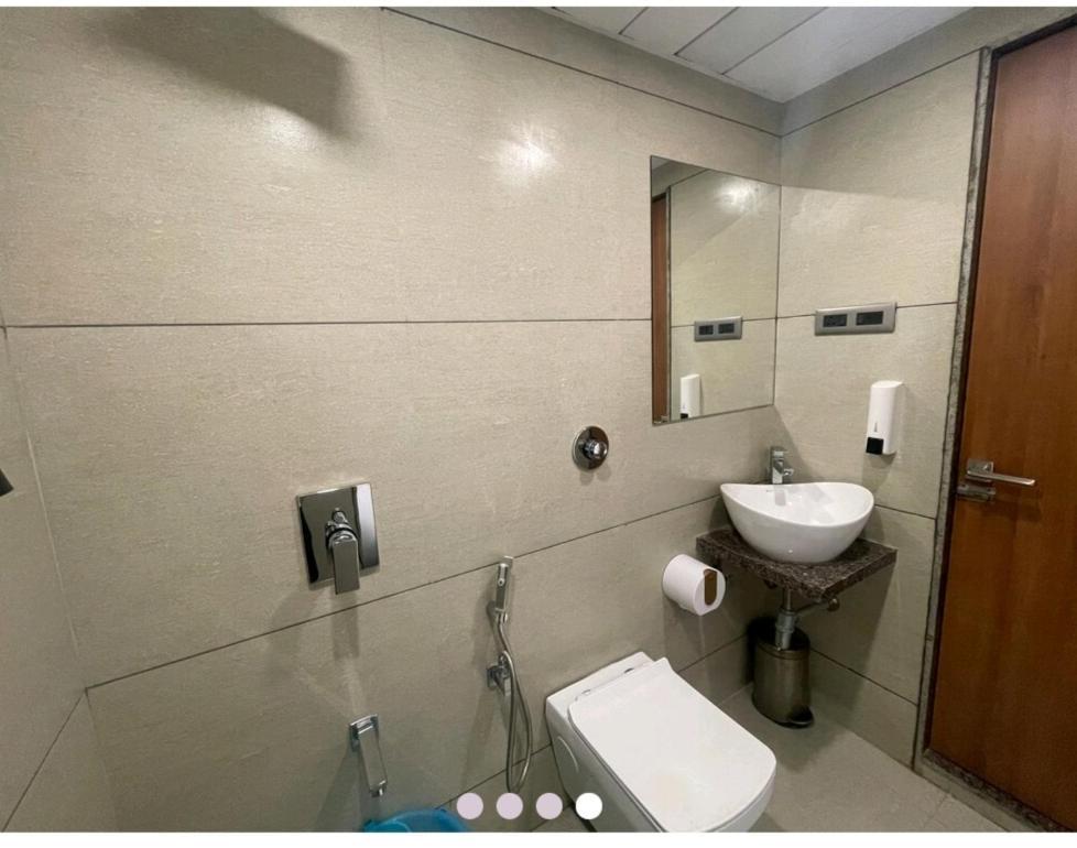 Hotel Avaante Ahmedabad Formerly Known As The Orchid Hotel Luaran gambar