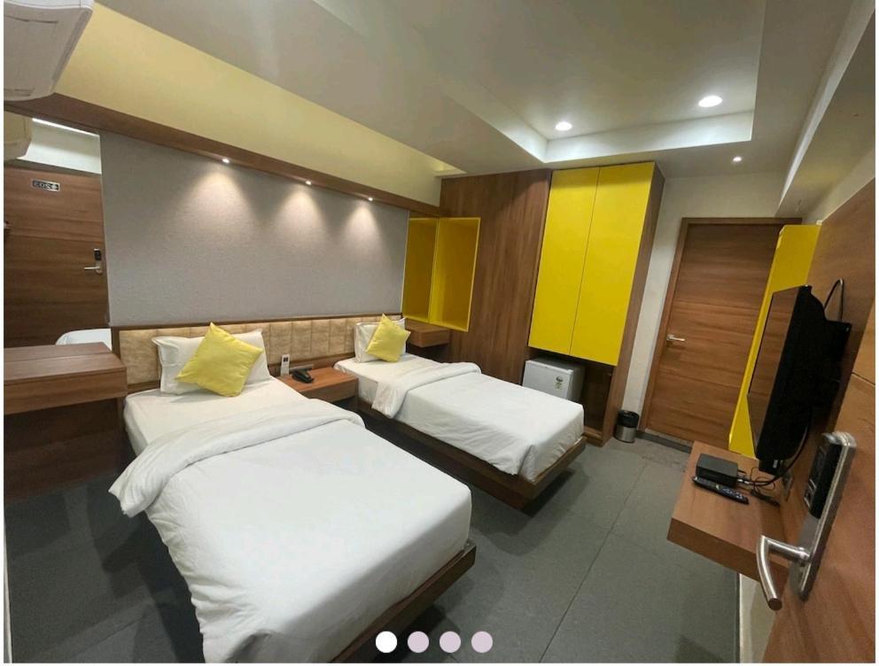Hotel Avaante Ahmedabad Formerly Known As The Orchid Hotel Luaran gambar