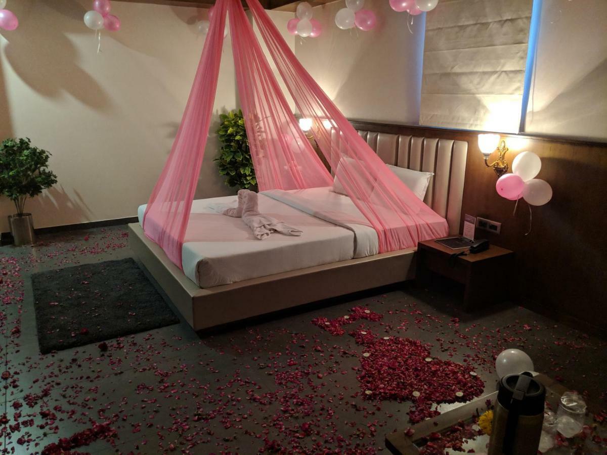 Hotel Avaante Ahmedabad Formerly Known As The Orchid Hotel Luaran gambar