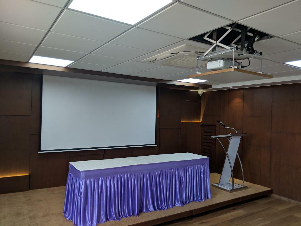 Hotel Avaante Ahmedabad Formerly Known As The Orchid Hotel Luaran gambar