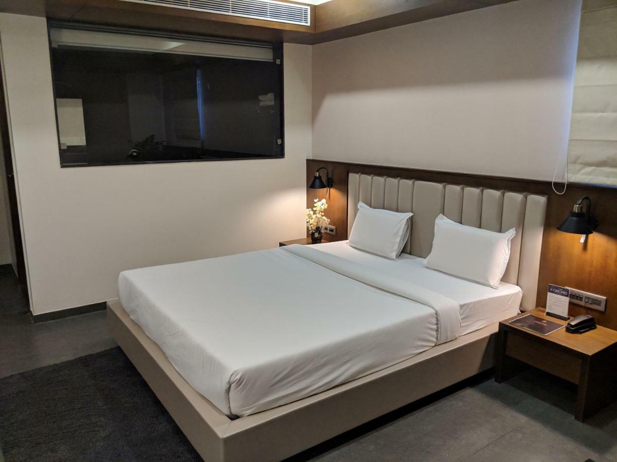 Hotel Avaante Ahmedabad Formerly Known As The Orchid Hotel Luaran gambar